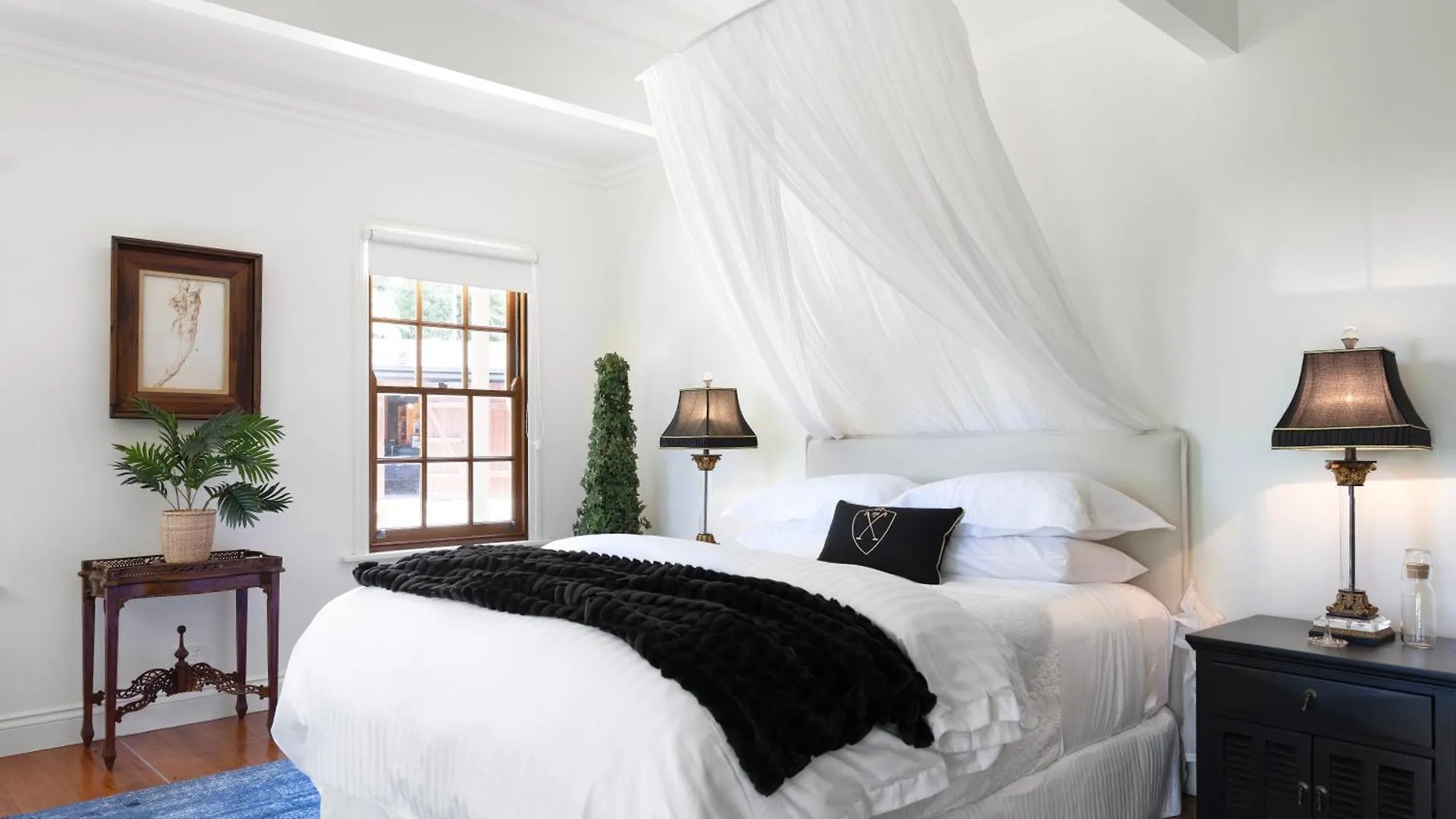 Waterfall Lodge Maleny Timeless Grandeur & Luxury